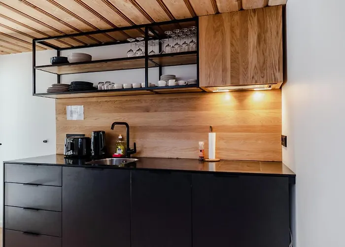 Lj5 - Old Town Rooms With Exclusive Shared Roof Terrace